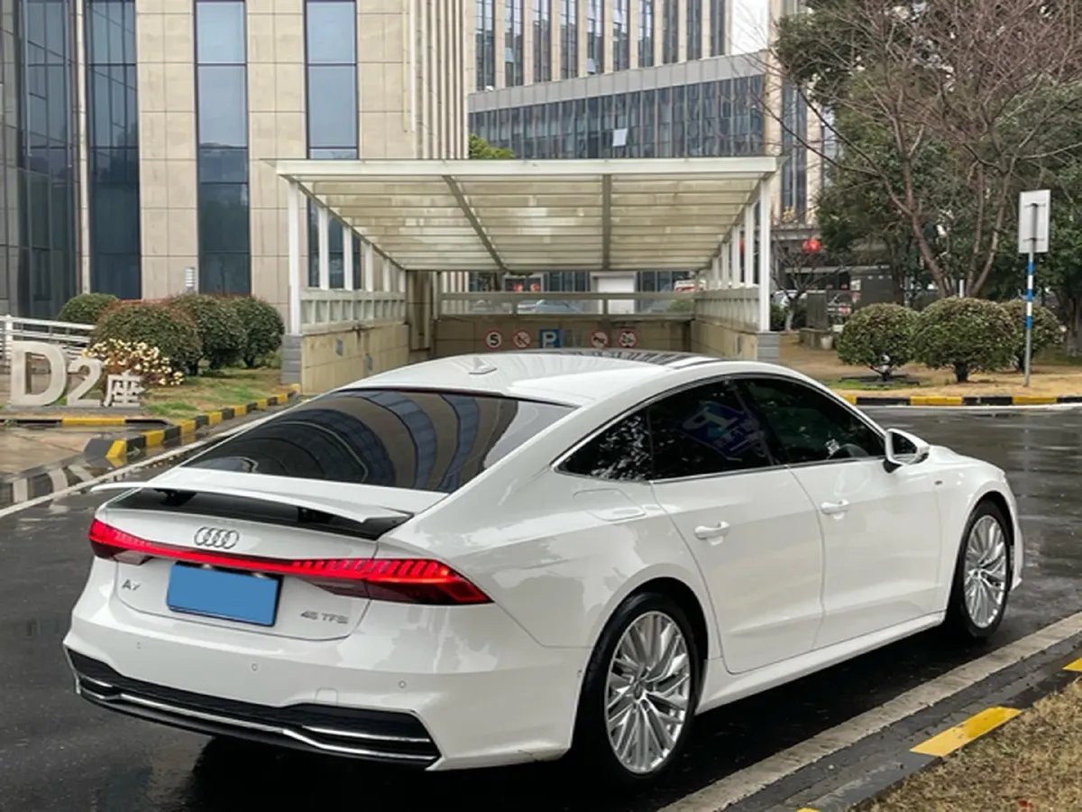 2020 Audi A7 2.0T 245HP L4 7DCT,autocango,china used car exporter,china ev exporter,chinese used car exporter,chinese used ev exporter