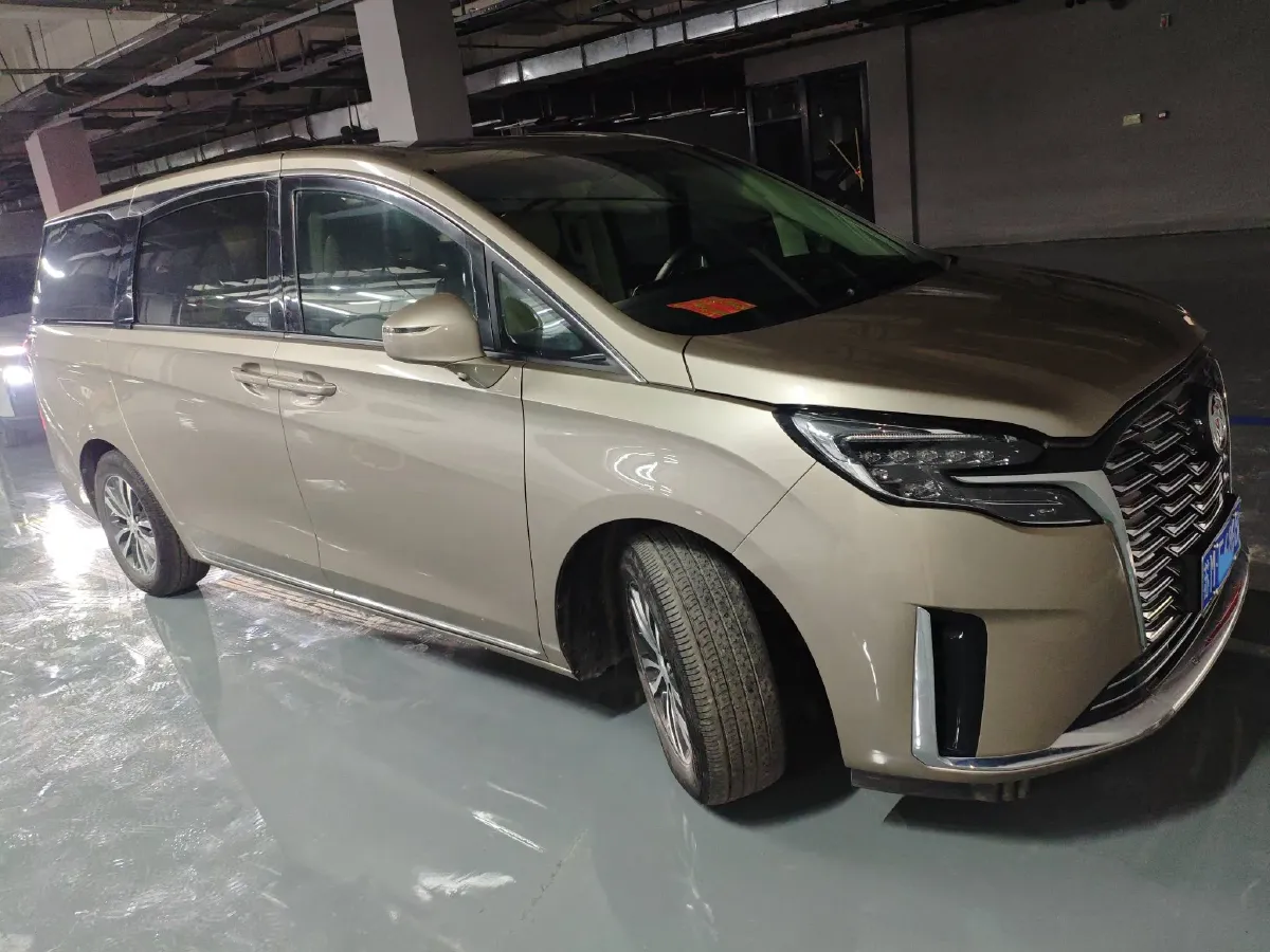 2023 Buick GL8 2.0T 237HP L4 9AT,autocango,china used car exporter,china ev exporter,chinese used car exporter,chinese used ev exporter