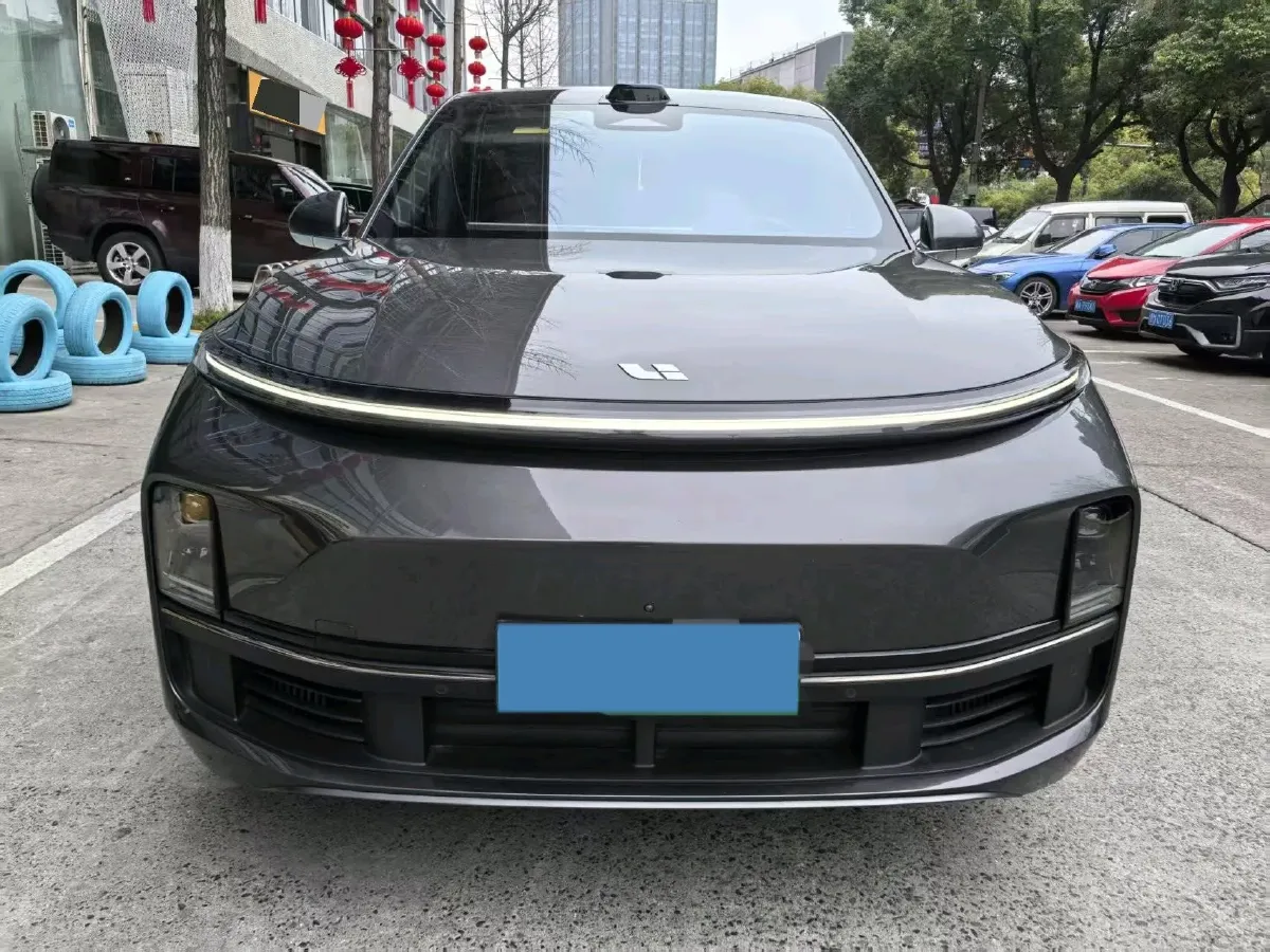 2023 Li L8 Range Extended 154HP REEV 40.9KWH,autocango,china used car exporter,china ev exporter,chinese used car exporter,chinese used ev exporter