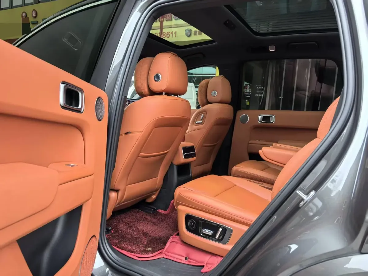 2023 Li L8 Range Extended 154HP REEV 40.9KWH,autocango,china used car exporter,china ev exporter,chinese used car exporter,chinese used ev exporter