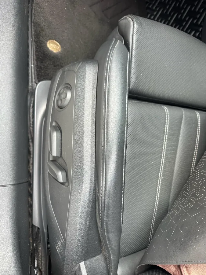 2022 Audi A4L 2.0T 190HP L4 7DCT,autocango,china used car exporter,china ev exporter,chinese used car exporter,chinese used ev exporter