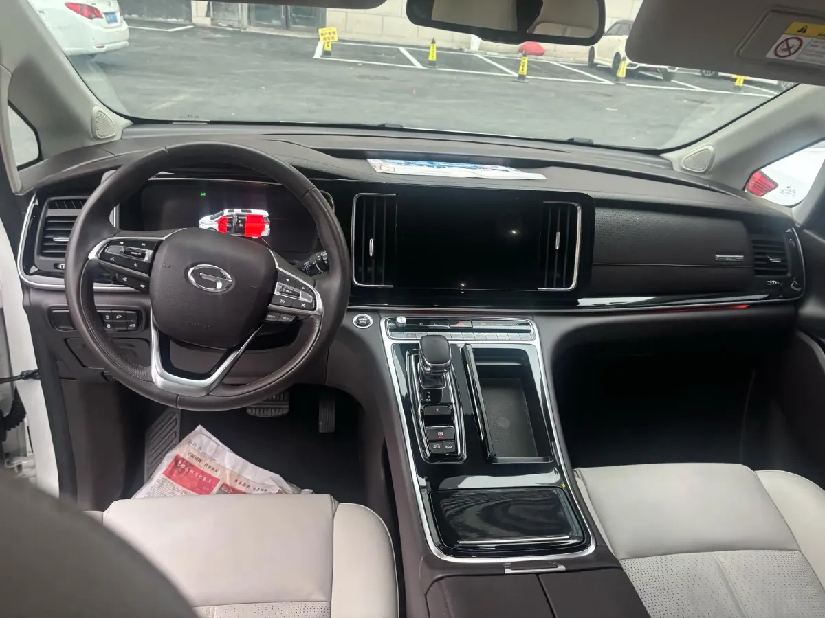 2021 GAC Trumpchi M8 2.0T 252HP L4 8AT,autocango,china used car exporter,china ev exporter,chinese used car exporter,chinese used ev exporter