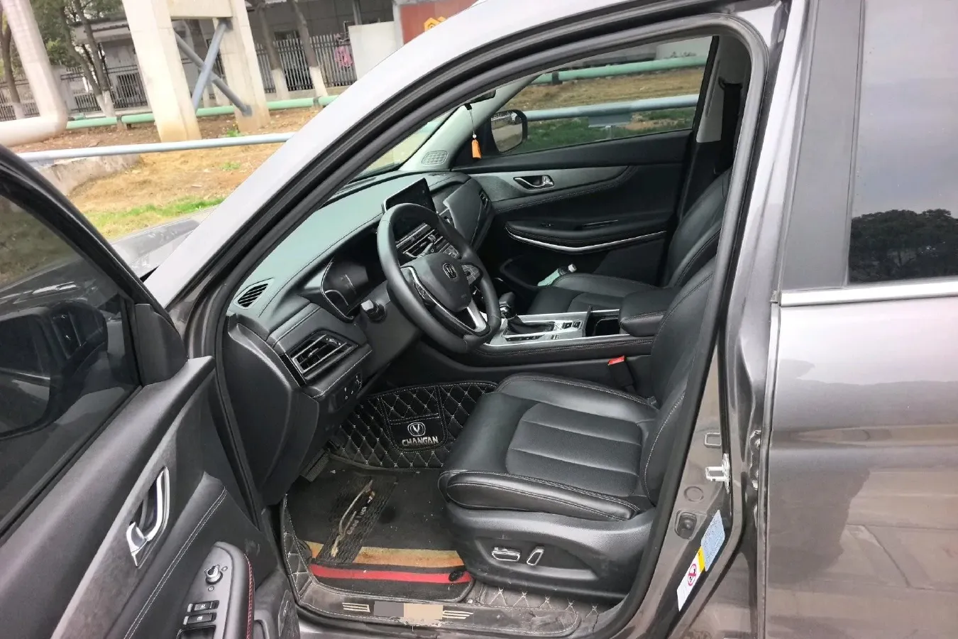 2022 ChangAn CS75 1.5T 180HP L4 7DCT,autocango,china used car exporter,china ev exporter,chinese used car exporter,chinese used ev exporter