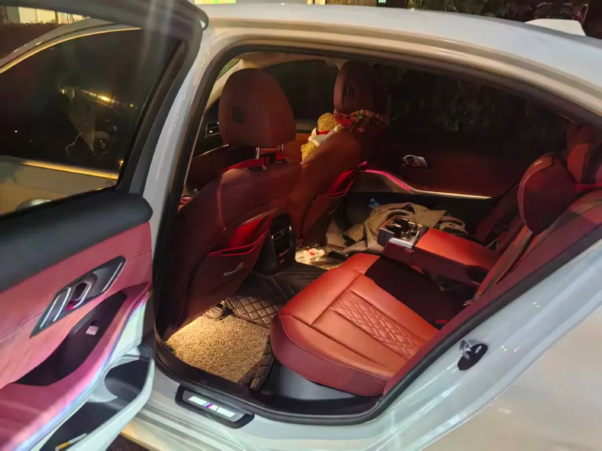 2025 BMW 3 Series 2.0T 184HP L4 8AT,autocango,china used car exporter,china ev exporter,chinese used car exporter,chinese used ev exporter