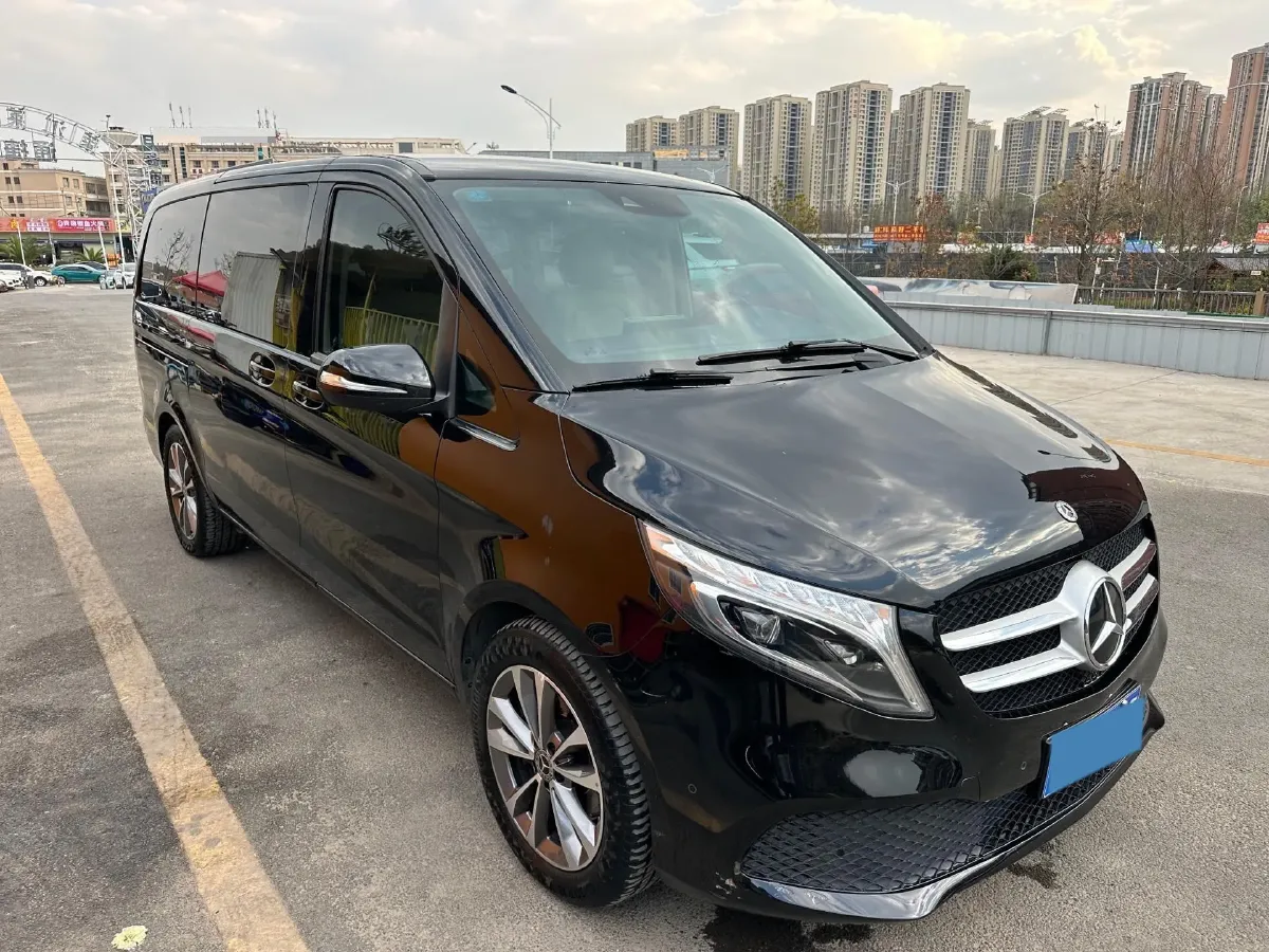 2021 Mercedes-Benz V Class 2.0T 211HP L4 9AT,autocango,china used car exporter,china ev exporter,chinese used car exporter,chinese used ev exporter
