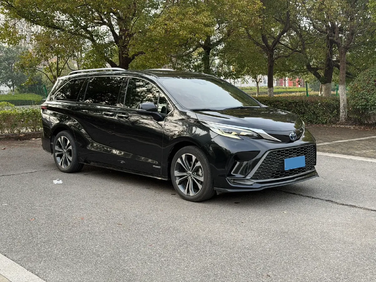 2022 Toyota Granvia 2.5L 192HP L4 E-CVT Hybrid,autocango,china used car exporter,china ev exporter,chinese used car exporter,chinese used ev exporter