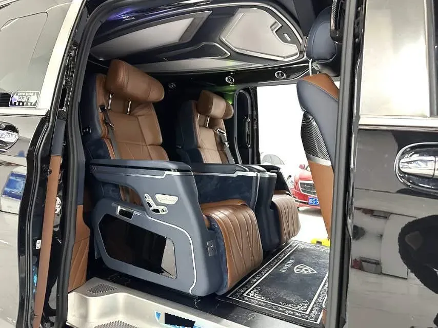 2023 Mercedes-Benz Vito 2.0T 211HP L4 9AT,autocango,china used car exporter,china ev exporter,chinese used car exporter,chinese used ev exporter