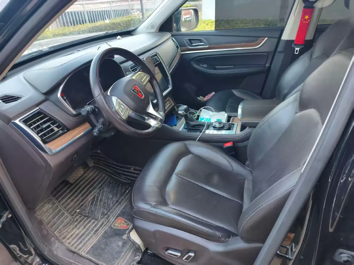 2019 Roewe RX8 2.0T 222HP L4 6AT,autocango,china used car exporter,china ev exporter,chinese used car exporter,chinese used ev exporter