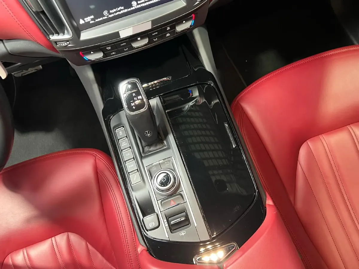 2019 Maserati Levante 3.0T 350HP V6 8AT,autocango,china used car exporter,china ev exporter,chinese used car exporter,chinese used ev exporter