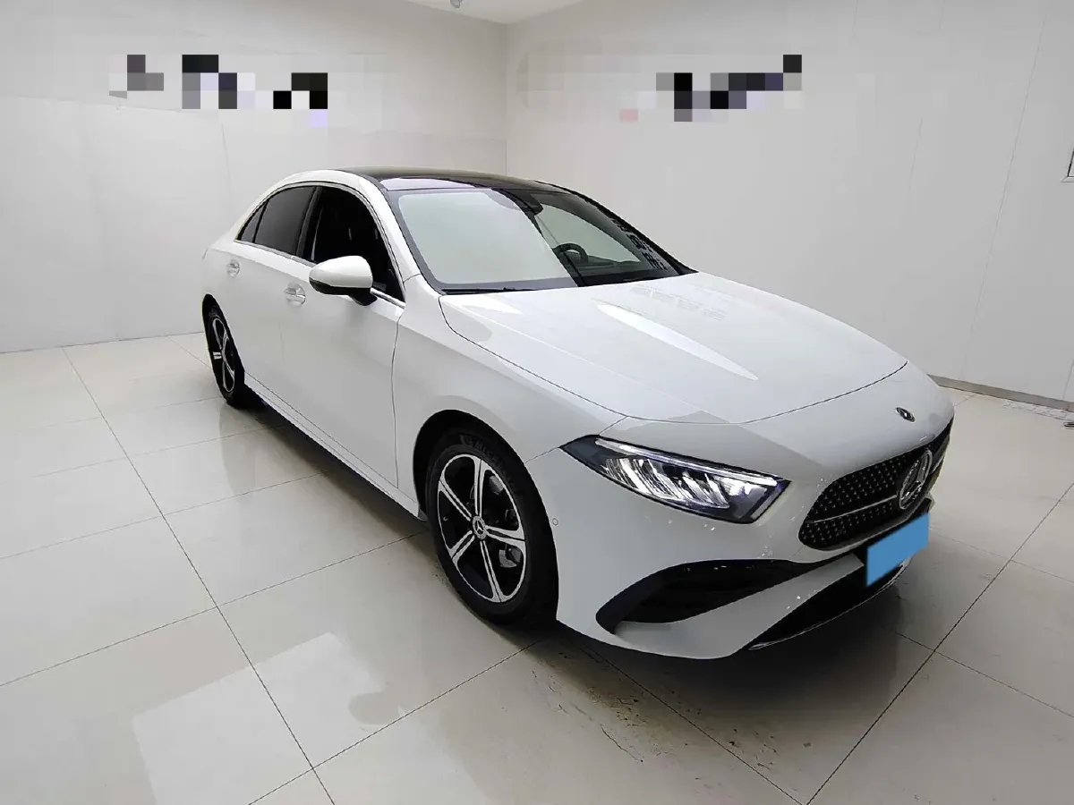 2024 Mercedes-Benz A Class 1.3T 163HP L4 7DCT,autocango,china used car exporter,china ev exporter,chinese used car exporter,chinese used ev exporter