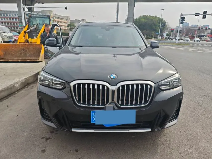 2022 BMW X3 2.0T 184HP L4 8AT,autocango,china used car exporter,china ev exporter,chinese used car exporter,chinese used ev exporter