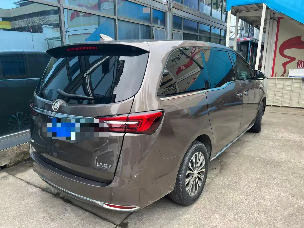 2023 Buick GL8 2.0T 237HP L4 9AT,autocango,china used car exporter,china ev exporter,chinese used car exporter,chinese used ev exporter