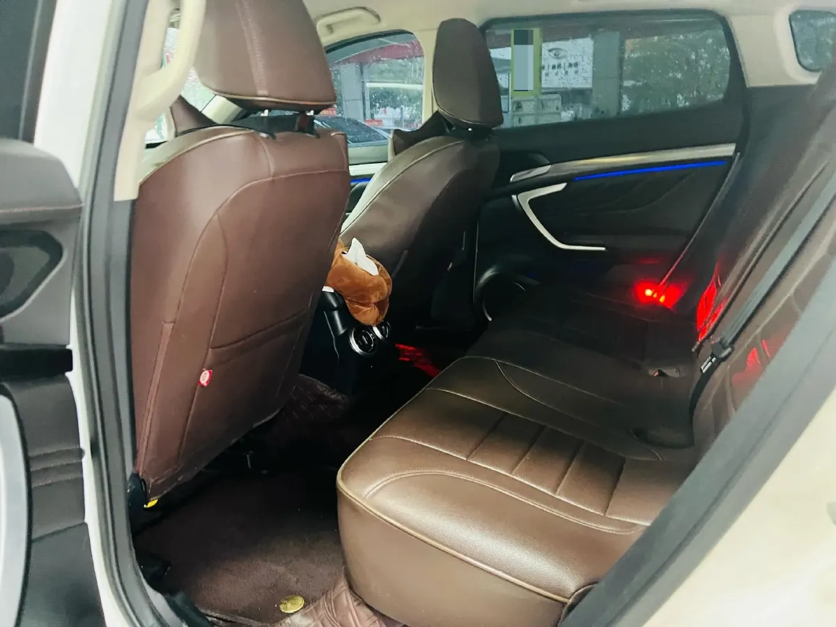 2017 WEY VV7 2.0T 234HP L4 7DCT,autocango,china used car exporter,china ev exporter,chinese used car exporter,chinese used ev exporter