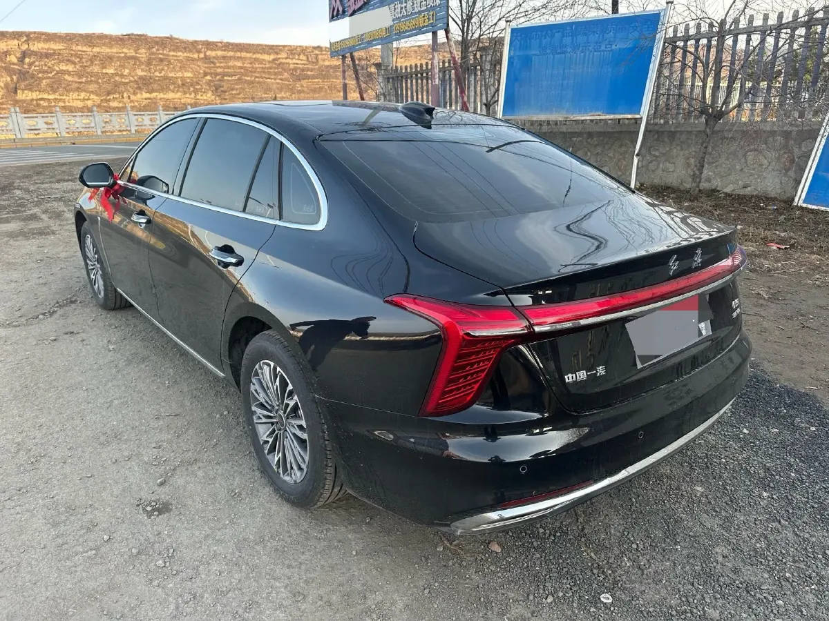 2025 HongQi H5 1.5T 169HP L4 7DCT,autocango,china used car exporter,china ev exporter,chinese used car exporter,chinese used ev exporter