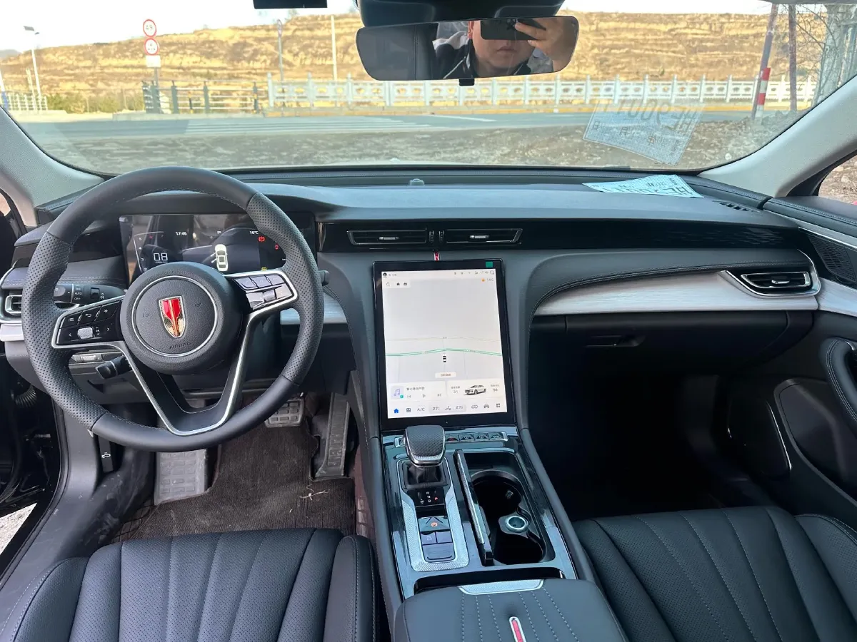 2025 HongQi H5 1.5T 169HP L4 7DCT,autocango,china used car exporter,china ev exporter,chinese used car exporter,chinese used ev exporter