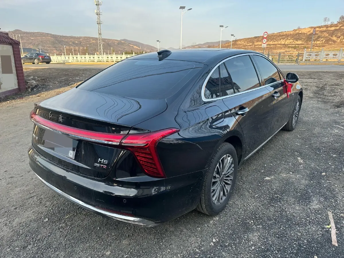 2025 HongQi H5 1.5T 169HP L4 7DCT,autocango,china used car exporter,china ev exporter,chinese used car exporter,chinese used ev exporter