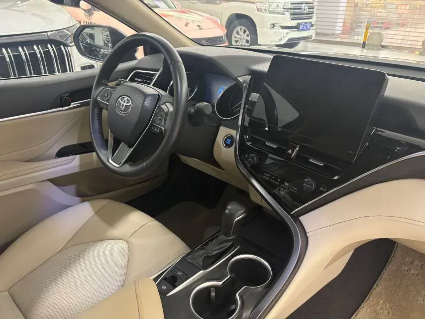 2023 Toyota Camry 2.0L 177HP L4 CVT,autocango,china used car exporter,china ev exporter,chinese used car exporter,chinese used ev exporter