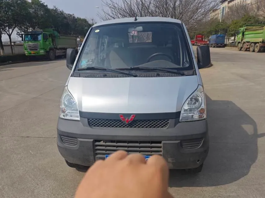 2020 WuLing RongGuang Mini Truck 1.5L 99HP L4 5MT,autocango,china used car exporter,china ev exporter,chinese used car exporter,chinese used ev exporter
