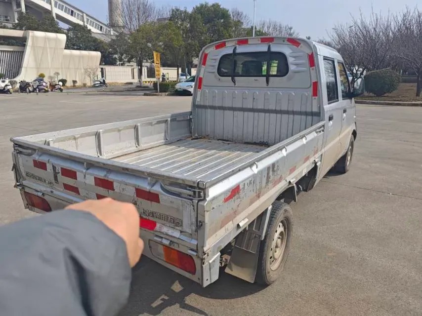 2020 WuLing RongGuang Mini Truck 1.5L 99HP L4 5MT,autocango,china used car exporter,china ev exporter,chinese used car exporter,chinese used ev exporter