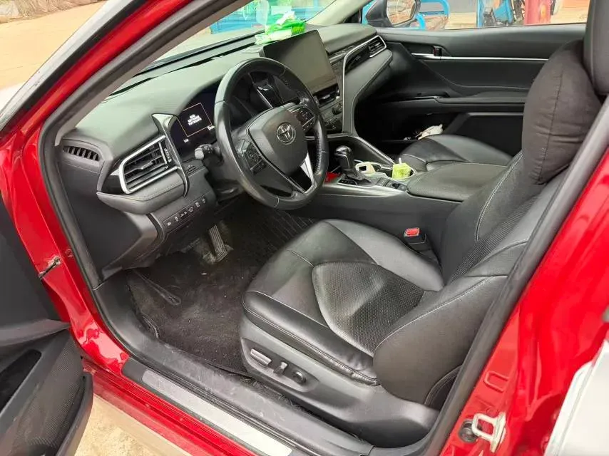 2021 Toyota Camry 2.5L 209HP L4 8AT,autocango,china used car exporter,china ev exporter,chinese used car exporter,chinese used ev exporter