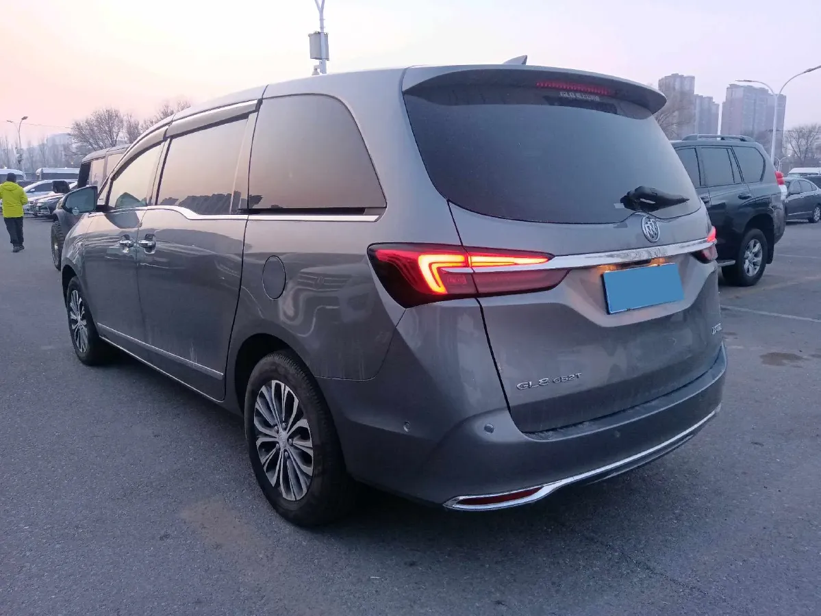 2021 Buick GL8 2.0T 237HP L4 9AT,autocango,china used car exporter,china ev exporter,chinese used car exporter,chinese used ev exporter