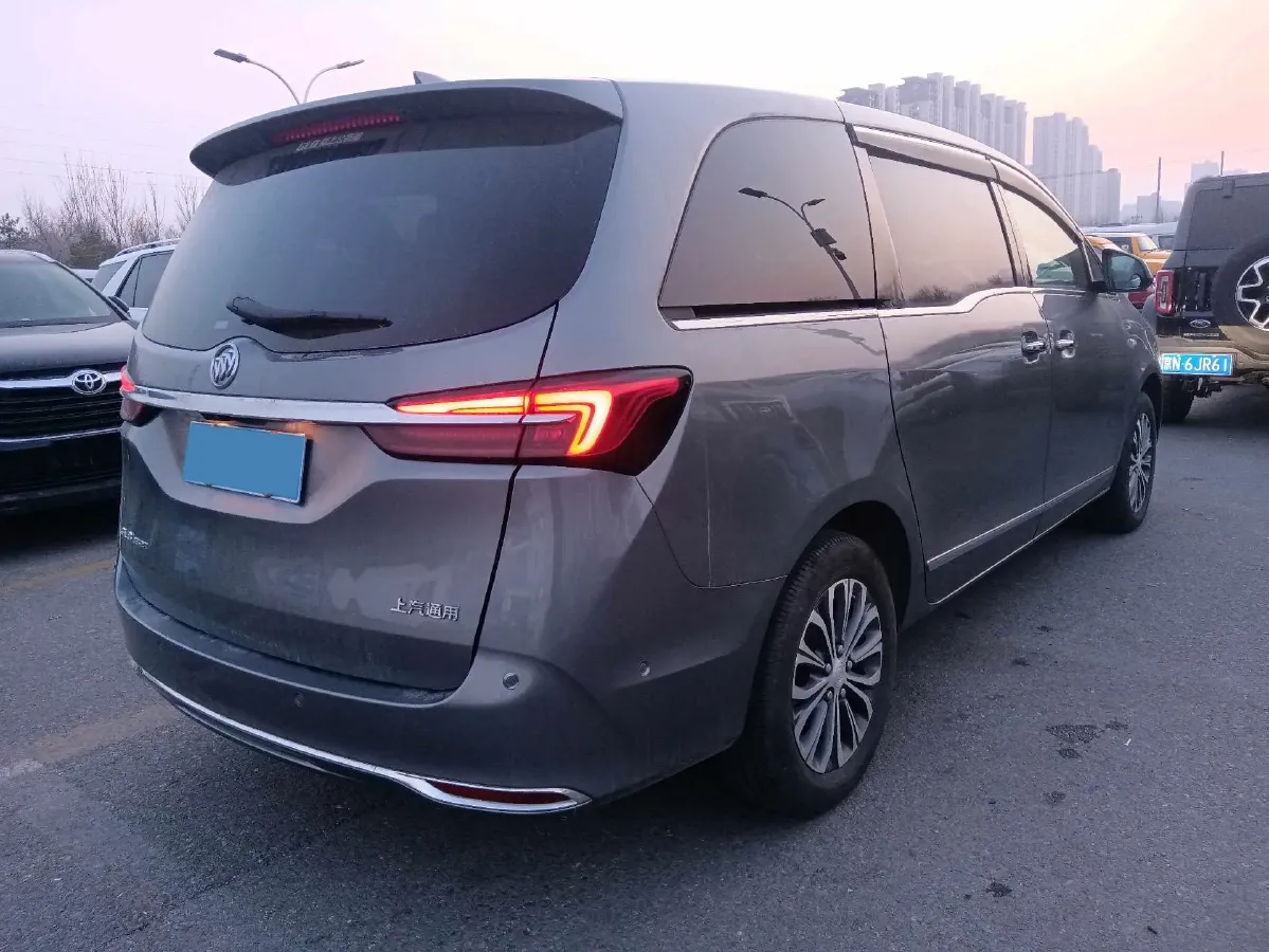 2021 Buick GL8 2.0T 237HP L4 9AT,autocango,china used car exporter,china ev exporter,chinese used car exporter,chinese used ev exporter