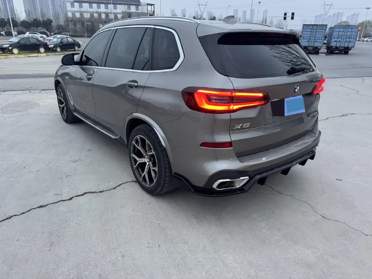 2022 BMW X5 2.0T 245HP L4 8AT,autocango,china used car exporter,china ev exporter,chinese used car exporter,chinese used ev exporter