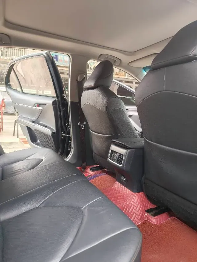 2021 Toyota Camry 2.5L 209HP L4 8AT,autocango,china used car exporter,china ev exporter,chinese used car exporter,chinese used ev exporter