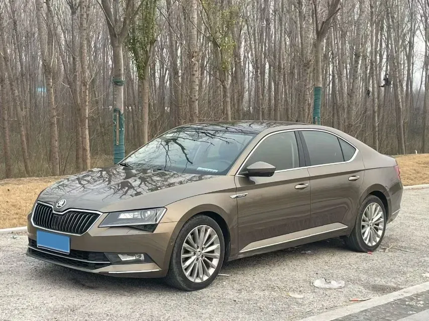 2018 Skoda Kodiak 1.8T 180HP L4 7DCT,autocango,china used car exporter,china ev exporter,chinese used car exporter,chinese used ev exporter