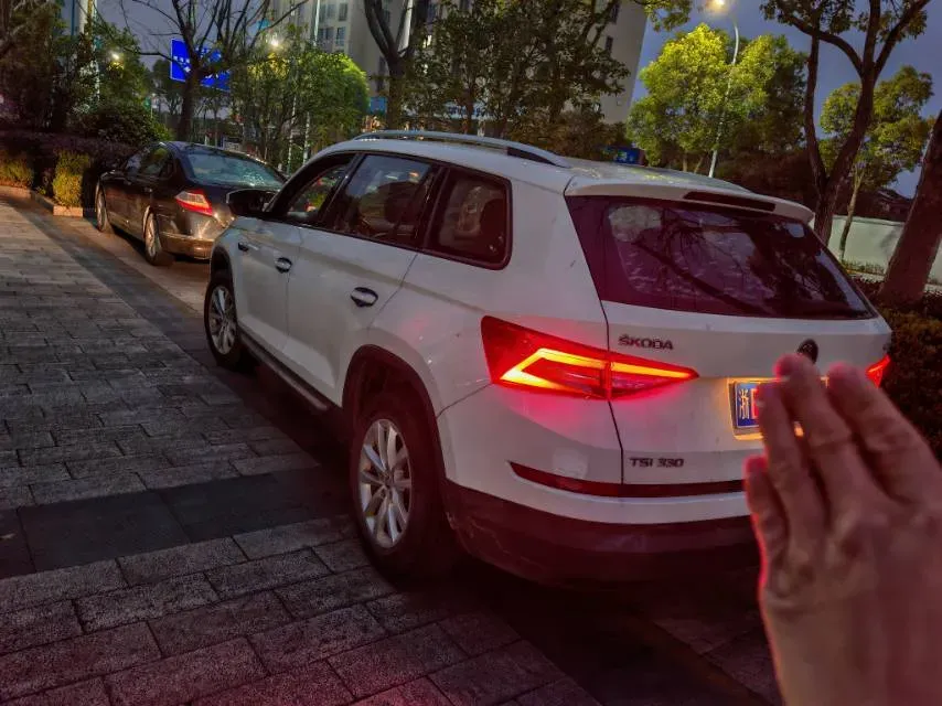 2018 Skoda Kodiak 2.0T 186HP L4 7DCT,autocango,china used car exporter,china ev exporter,chinese used car exporter,chinese used ev exporter