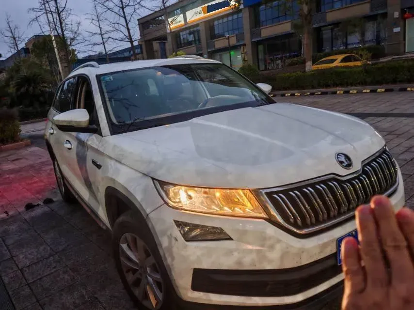 2018 Skoda Kodiak 2.0T 186HP L4 7DCT,autocango,china used car exporter,china ev exporter,chinese used car exporter,chinese used ev exporter