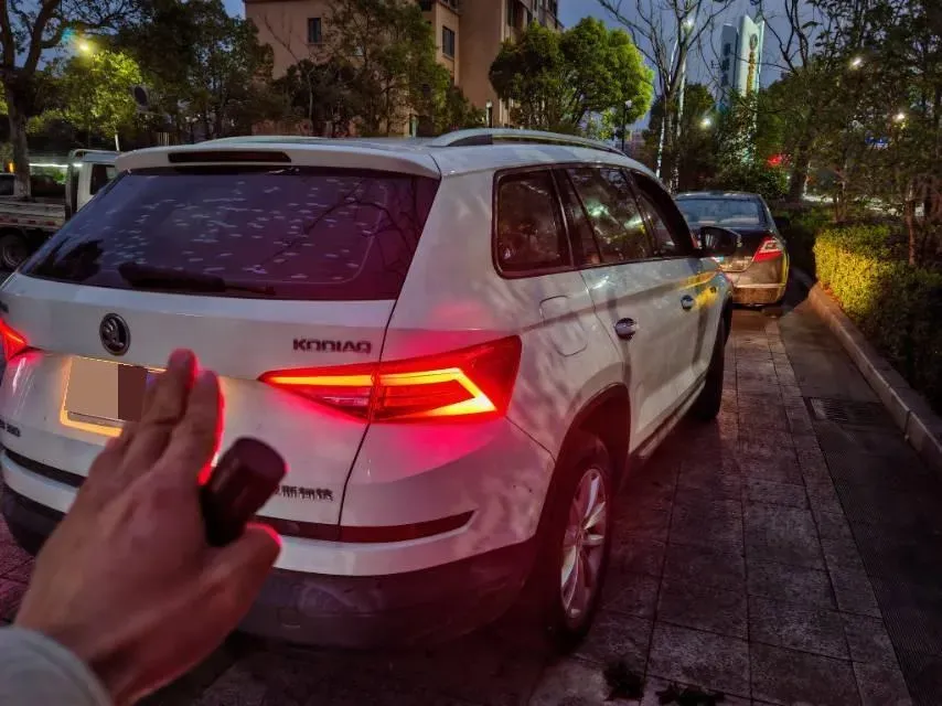 2018 Skoda Kodiak 2.0T 186HP L4 7DCT,autocango,china used car exporter,china ev exporter,chinese used car exporter,chinese used ev exporter