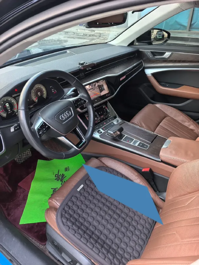 2021 Audi A6L 2.0T 224HP L4 7DCT,autocango,china used car exporter,china ev exporter,chinese used car exporter,chinese used ev exporter