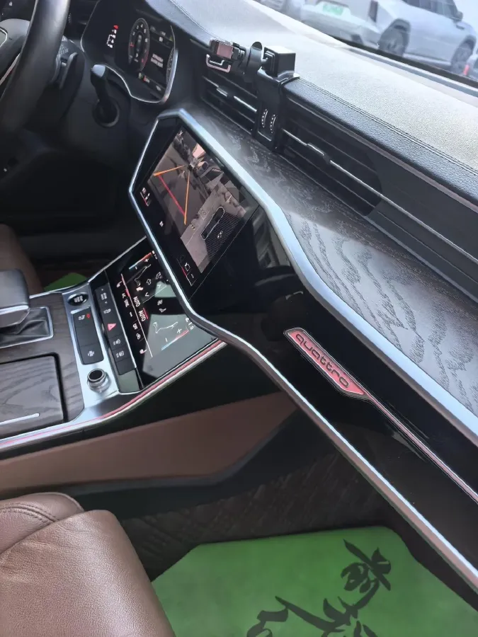 2021 Audi A6L 2.0T 224HP L4 7DCT,autocango,china used car exporter,china ev exporter,chinese used car exporter,chinese used ev exporter