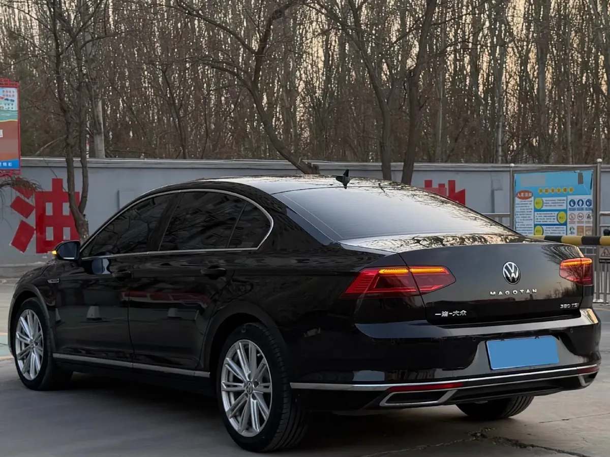 2020 Volkswagen Magotan 2.0T 186HP L4 7DCT,autocango,china used car exporter,china ev exporter,chinese used car exporter,chinese used ev exporter