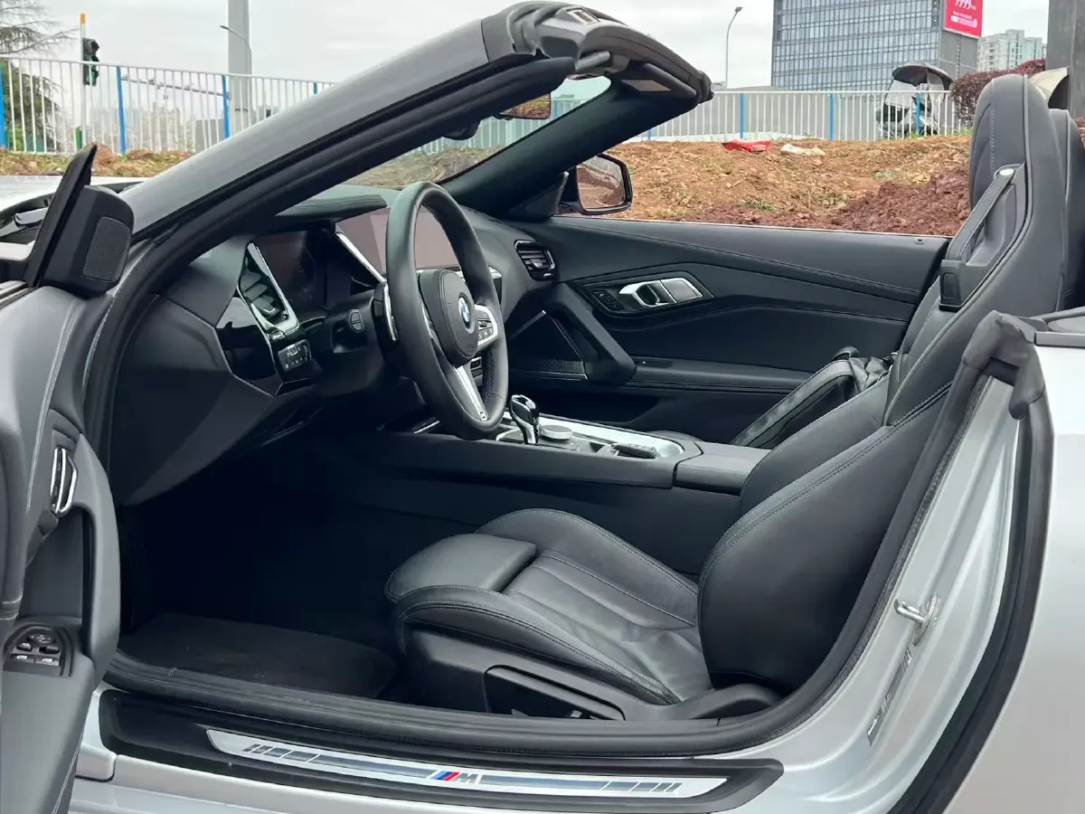 2022 BMW Z4 2.0T 197HP L4 8AT,autocango,china used car exporter,china ev exporter,chinese used car exporter,chinese used ev exporter