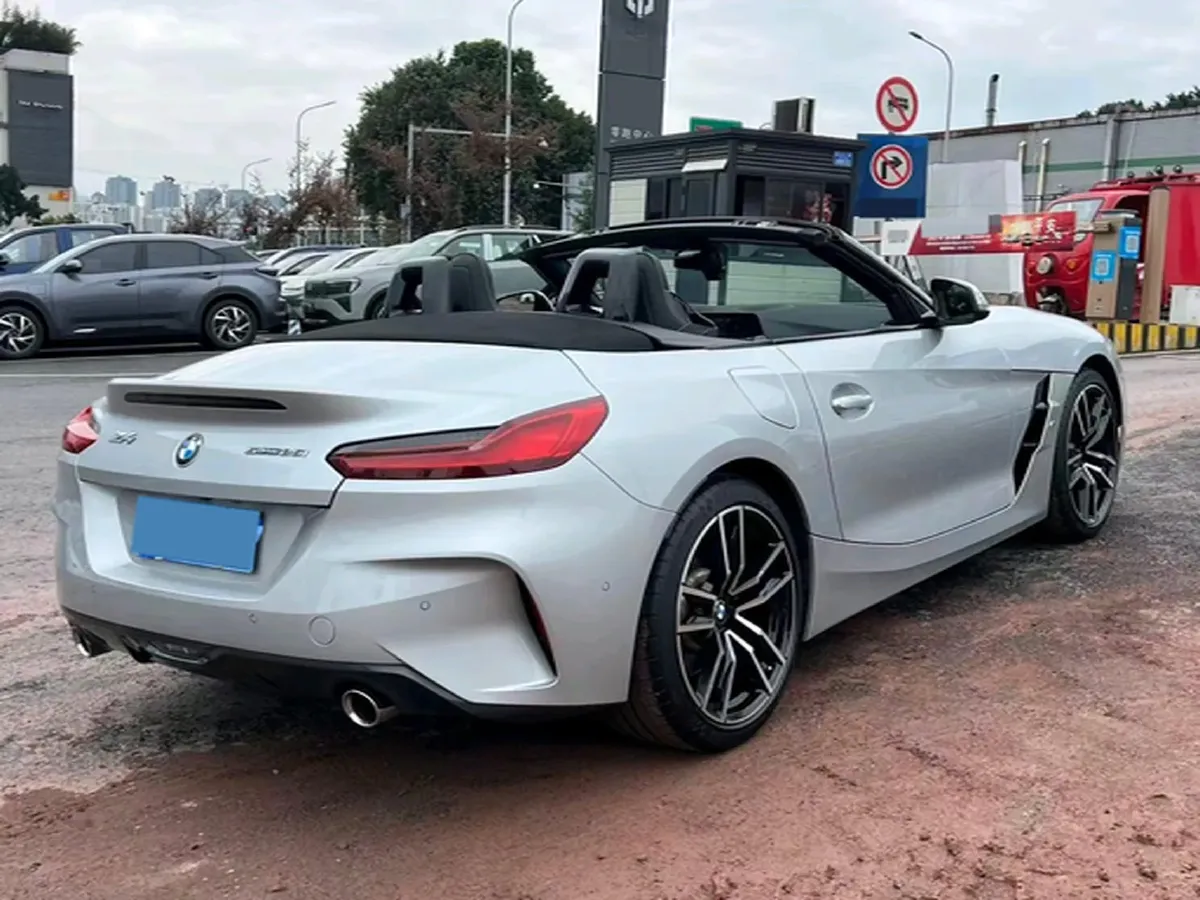 2022 BMW Z4 2.0T 197HP L4 8AT,autocango,china used car exporter,china ev exporter,chinese used car exporter,chinese used ev exporter