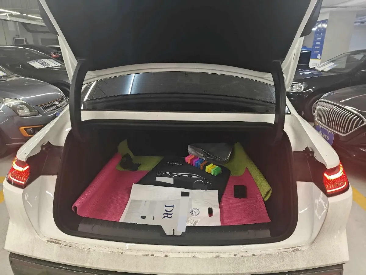 2025 Geely Galaxy Starshine 8 1.5L 112HP L4 1DHT PHEV,autocango,china used car exporter,china ev exporter,chinese used car exporter,chinese used ev exporter