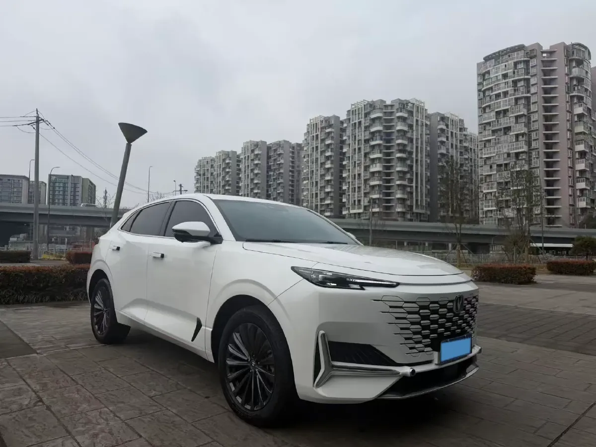 2021 ChangAn UNI-K 2.0T 233HP L4 8AT,autocango,china used car exporter,china ev exporter,chinese used car exporter,chinese used ev exporter