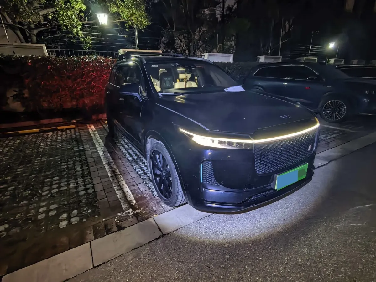 2020 Li ONE Range Extended 131HP REEV 40.5KWH,autocango,china used car exporter,china ev exporter,chinese used car exporter,chinese used ev exporter