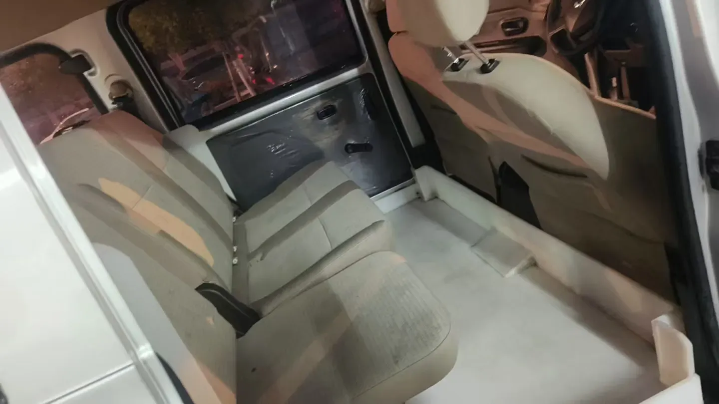 2019 WuLing HongGuang V 1.5L 99HP L4 6MT,autocango,china used car exporter,china ev exporter,chinese used car exporter,chinese used ev exporter