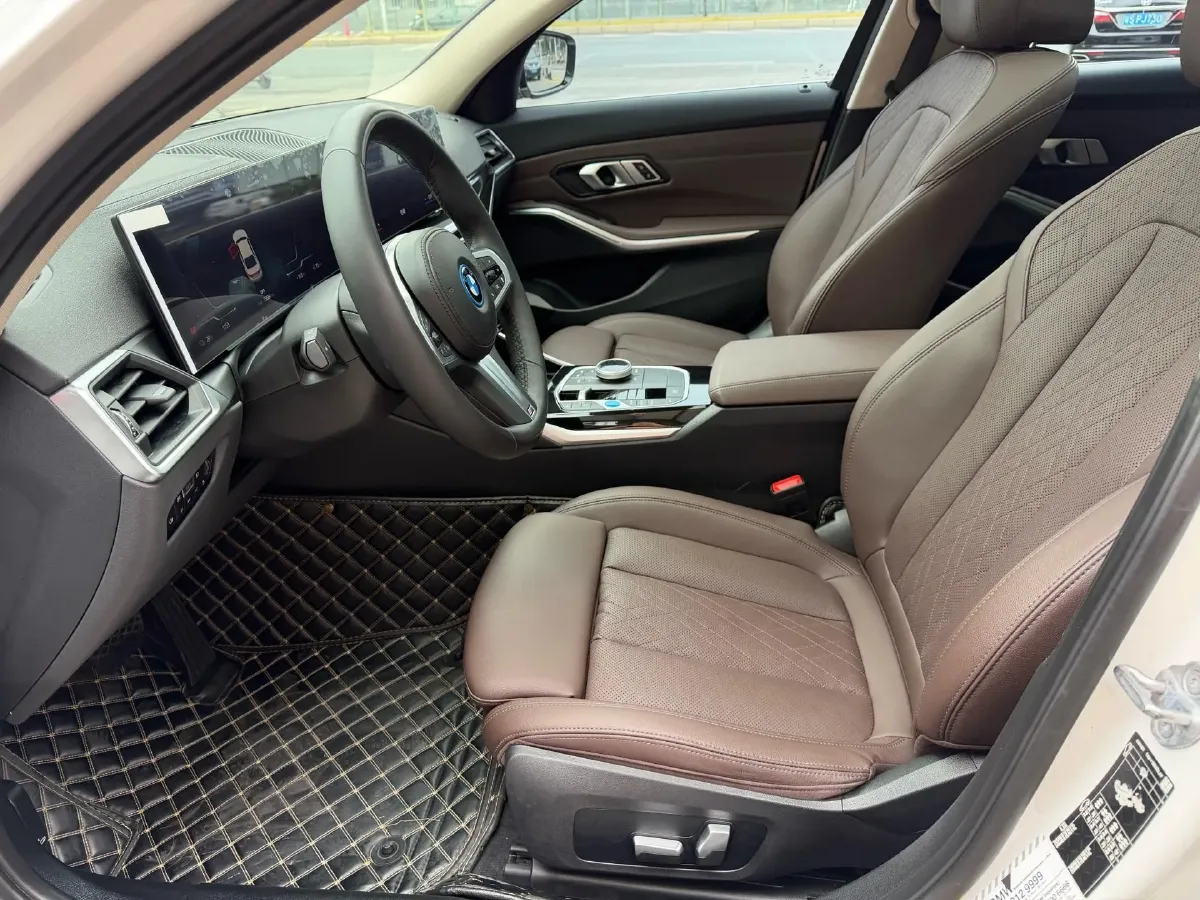 2024 BMW i3 BEV 70KWH,autocango,china used car exporter,china ev exporter,chinese used car exporter,chinese used ev exporter