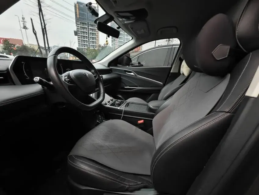 2022 Ford Focus 1.5T 177HP L4 6AT,autocango,china used car exporter,china ev exporter,chinese used car exporter,chinese used ev exporter