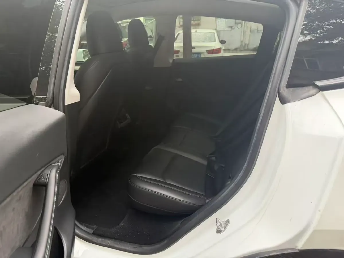 2022 Tesla Model Y BEV 60KWH,autocango,china used car exporter,china ev exporter,chinese used car exporter,chinese used ev exporter