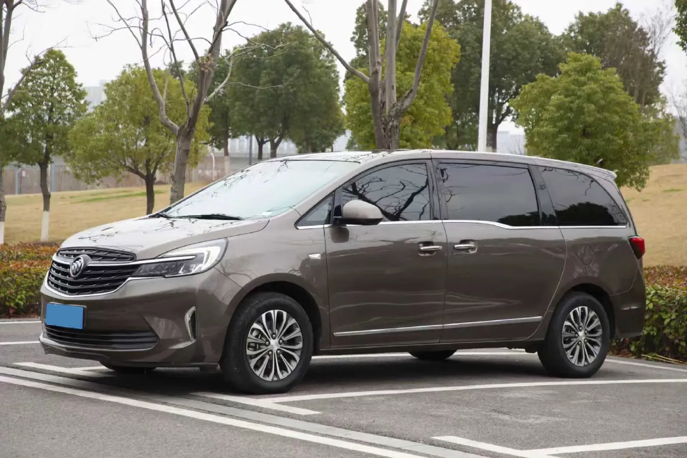 2021 Buick GL8 2.0T 237HP L4 9AT,autocango,china used car exporter,china ev exporter,chinese used car exporter,chinese used ev exporter