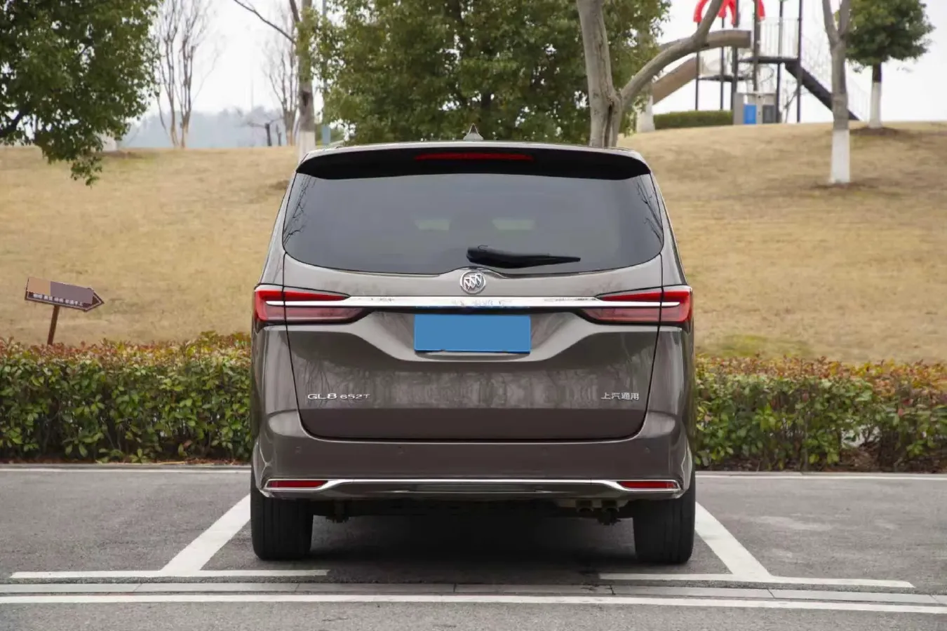 2021 Buick GL8 2.0T 237HP L4 9AT,autocango,china used car exporter,china ev exporter,chinese used car exporter,chinese used ev exporter