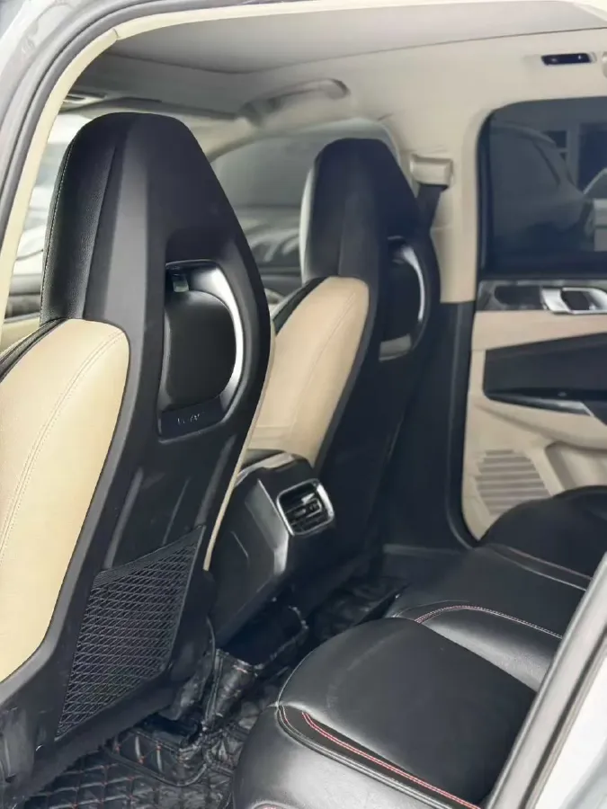 2018 Toyota C-HR 2.0L 171HP L4 CVT,autocango,china used car exporter,china ev exporter,chinese used car exporter,chinese used ev exporter