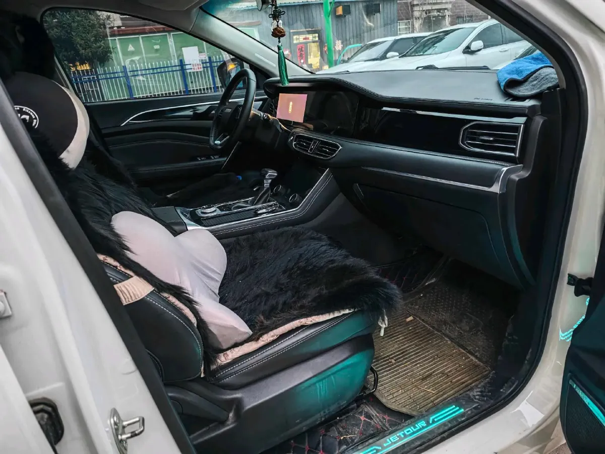 2020 Jetour X90 1.6T 197HP L4 7DCT,autocango,china used car exporter,china ev exporter,chinese used car exporter,chinese used ev exporter