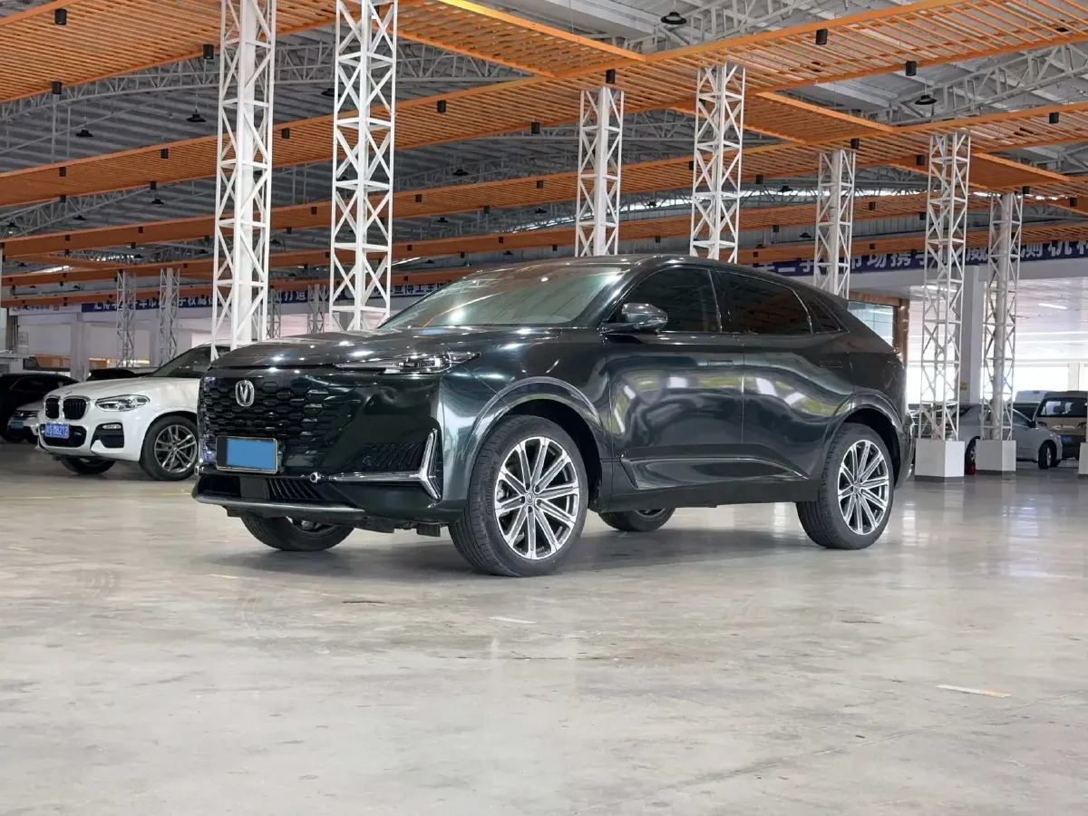 2021 ChangAn UNI-K 2.0T 233HP L4 8AT,autocango,china used car exporter,china ev exporter,chinese used car exporter,chinese used ev exporter