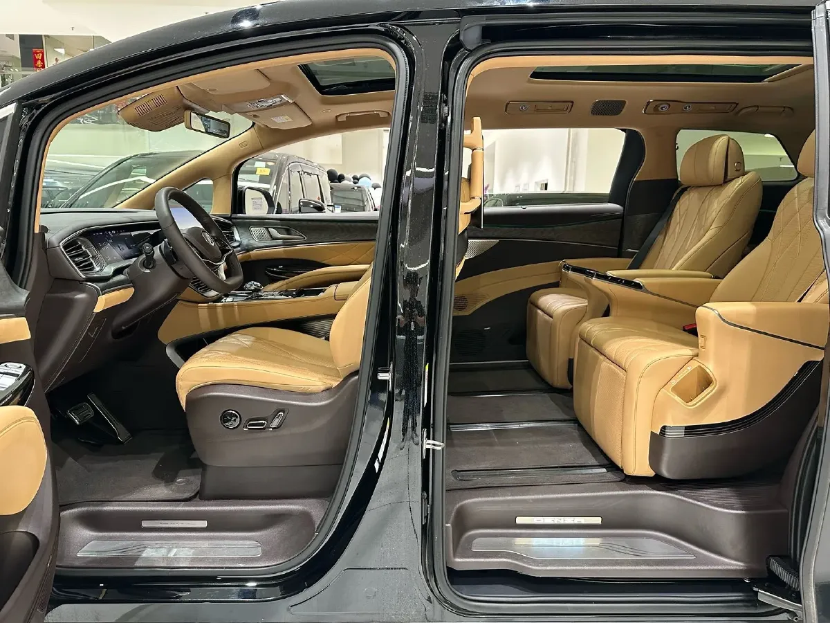 2025 Denza D9 1.5T 156HP L4 E-CVT PHEV 40KWH,autocango,china used car exporter,china ev exporter,chinese used car exporter,chinese used ev exporter